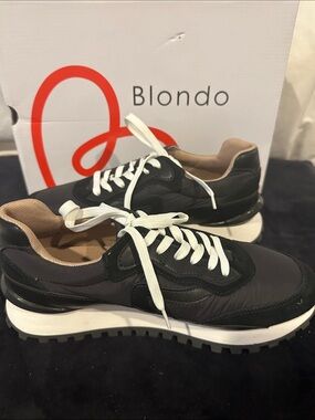 Blondo Black Sneakers White Laces Never Worn- Still in Box !